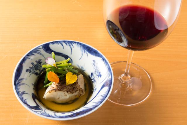 画像: 鳴門鯛とセリの炊き合わせ