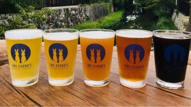 画像: 直営のビアカフェ「Rabbit Hutch」では同社の樽生ビールと地元の食材を使った料理が楽しめる(画像はクラウドファンディングサイトより)