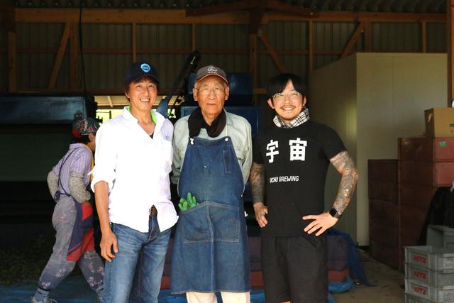画像: サンクトガーレン代表取締役 岩本伸久氏(左) ホップ農家 浅川 定良氏(中)うちゅうブルーイング代表 楠瀬 正紘氏(右)画像提供:サンクトガーレン