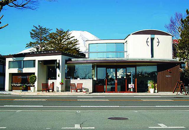 画像: 山梨県南都留郡山中湖村山中99 TEL.0555-62-1511 営業時間:9:00 〜 17:00 休 火曜 https://iihana-sakura.storeinfo.jp