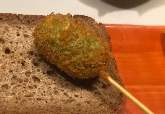 画像: リピーターが多いえんどう豆のコロッケ