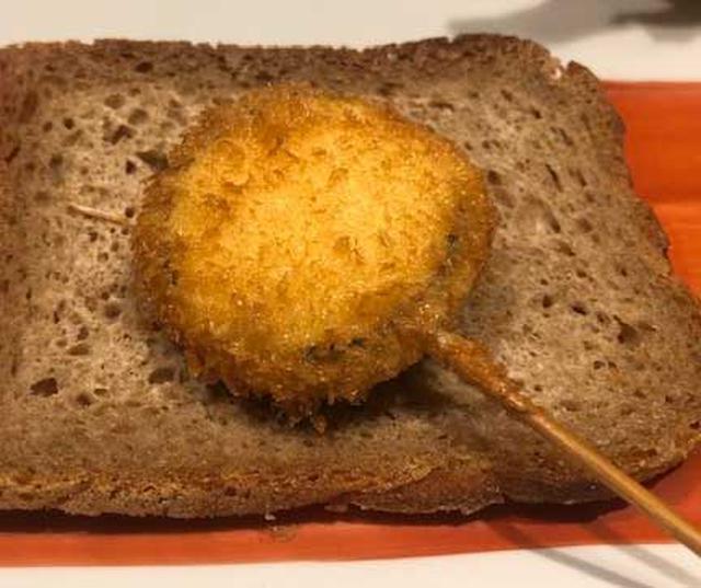 画像: さくっとした衣の中のしっとりしたナスのコントラストがきいた食感が楽しい