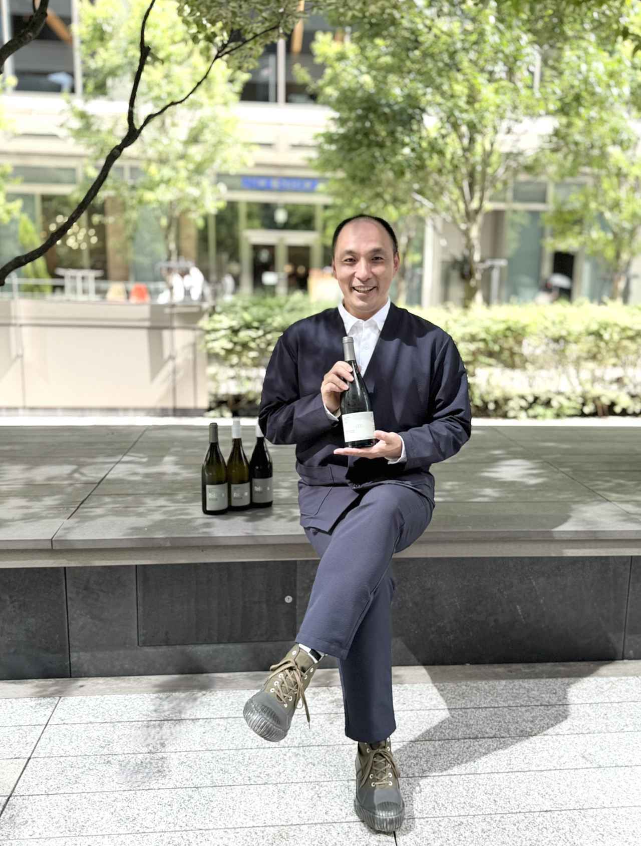 画像: パンデミックが明けてから、新ヴィンテージの紹介で、3年連続来日している岡田氏。今回は、「ニュージーランドのピノ・ノワールの熟成を体感して欲しい」ということで、マグナムサイズの『ピノ・ノワール リザーヴ』の2012年と2013年(いずれも参考商品)を披露した。