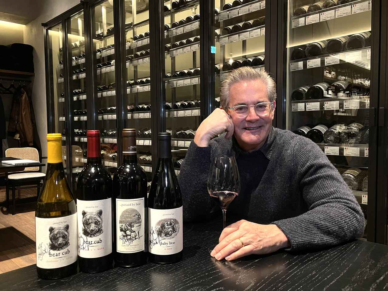 画像: 「みなさん、僕のワインを楽しんでくださいね!」。カイル氏はワインをはじめワシントン州の魅力の伝道師でもある