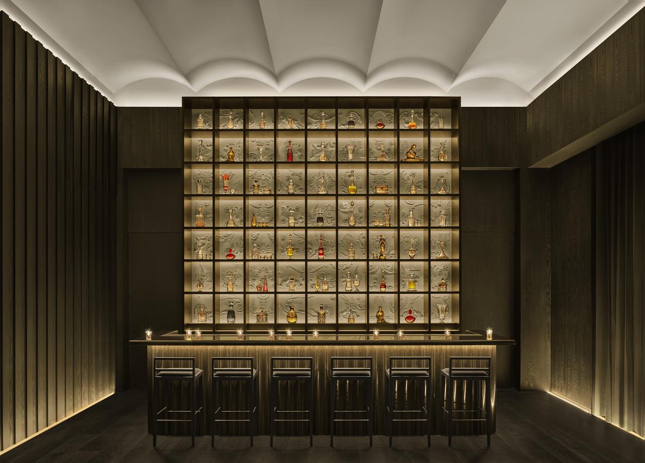 画像: Gold Bar at EDITION（ゴールド バー アット エディション）