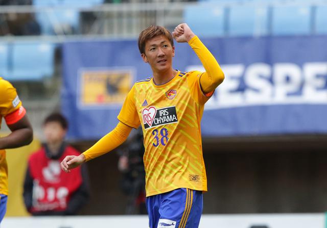 画像: 今シーズンは背番号を38番から20番に変更して臨む長沢(写真◎J.LEAGUE)