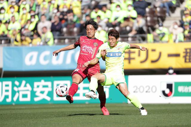 画像: 開始1分で米倉がゴールを決め、千葉が琉球を下した(写真◎J.LEAGUE)
