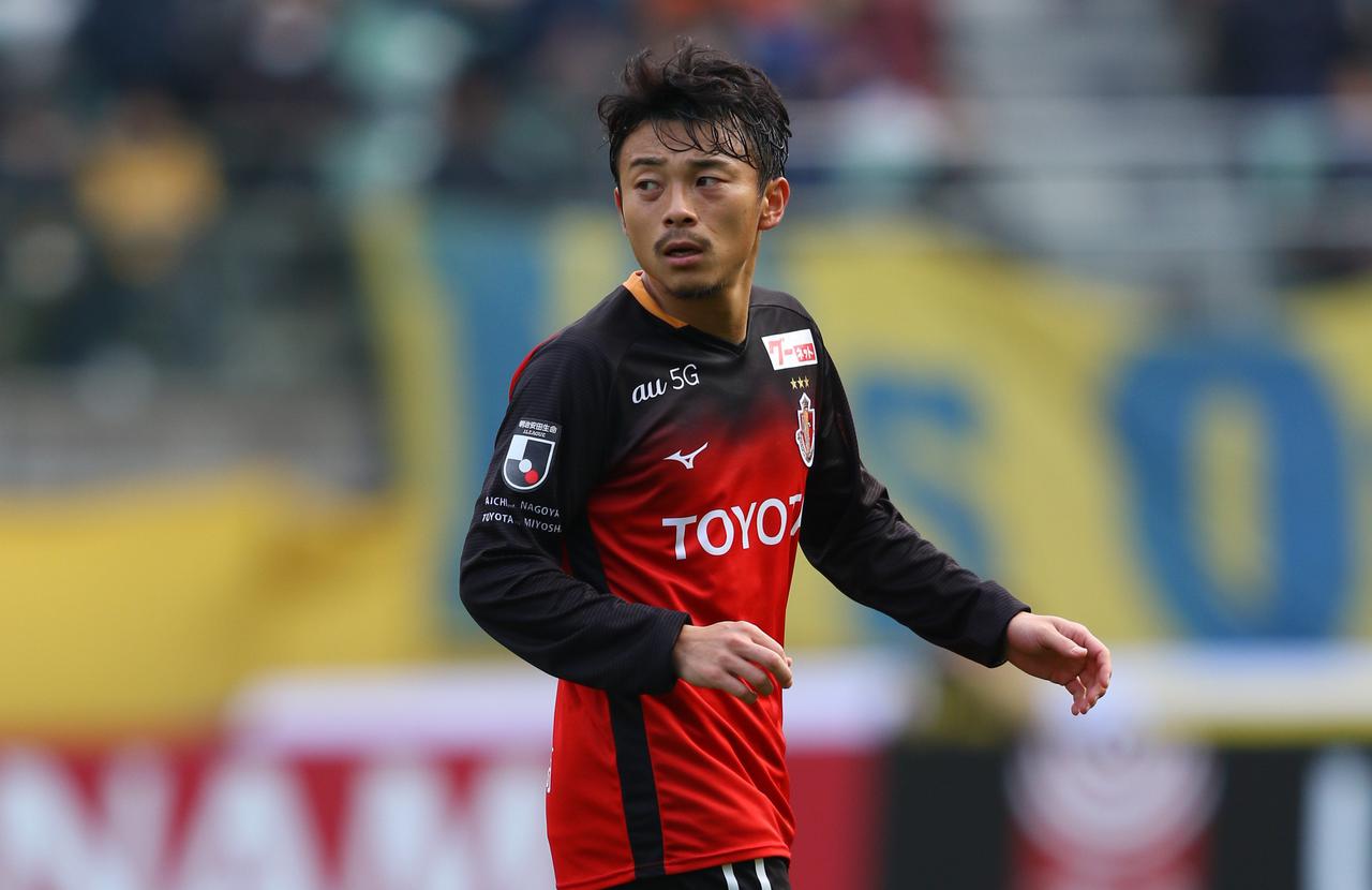 画像 : 1番目の画像 - 新戦力ながら阿部は名古屋で不可欠な存在になりつつある(写真◎J.LEAGUE) - サッカーマガジンWEB