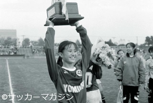 画像: ベレーザが日本女子リーグ3連覇を達成(写真◎サッカーマガジン)