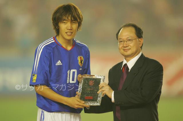 画像: 大会MVPは、日本の10番、中村俊輔が受賞した(写真◎サッカーマガジン)