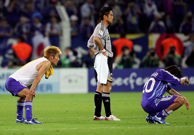 画像: 史上最強と謳われたジーコジャパンだったが、グループステージで敗退することになった(写真◎Getty Images)