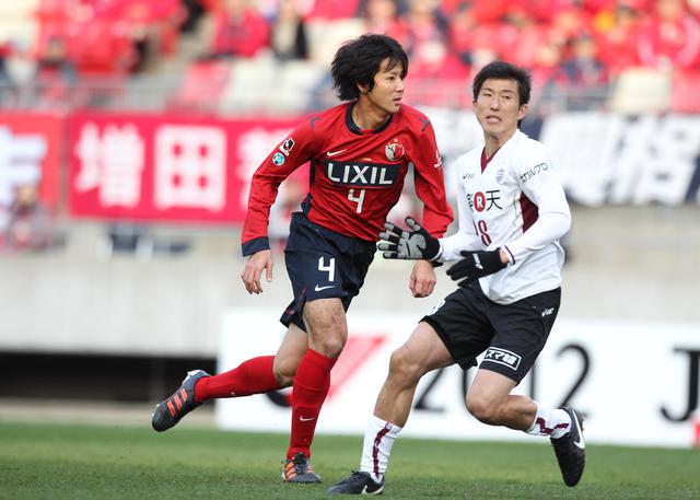 画像: 2012年に鹿島アントラーズに加入。プロ1年目から背番号4を与えられた(写真◎J.LEAGUE)