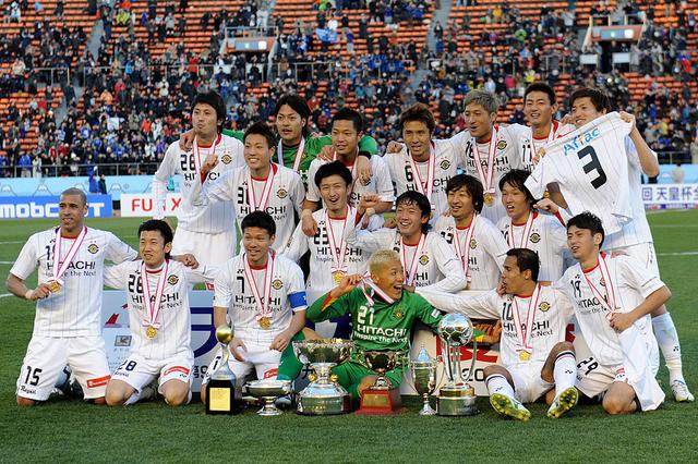 画像: 天皇杯は柏レイソルが初戴冠。前年のJ1優勝に続き、2年連続でタイトルを手にした(写真◎Getty Images)