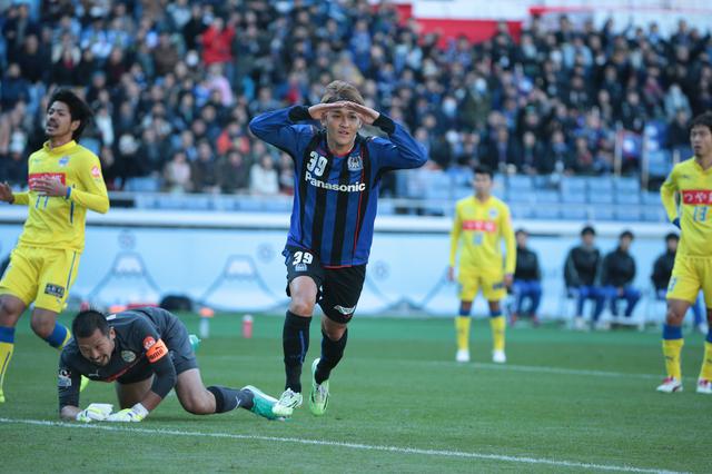 画像: 天皇杯決勝で山形相手に2得点を挙げたG大阪の宇佐美貴史(写真◎サッカーマガジン)