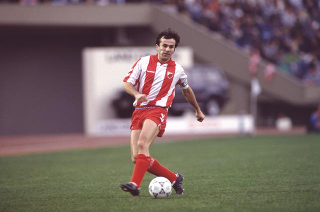 輝いたレッドスター 星人主義で欧州制覇 サッカー世界遺産第16回 2 3 サッカーマガジンweb