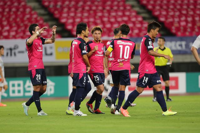 画像: 2試合連続ゴールの奥埜(25)。C大阪は唯一の開幕3連勝を飾った(写真◎J.LEAGUE)