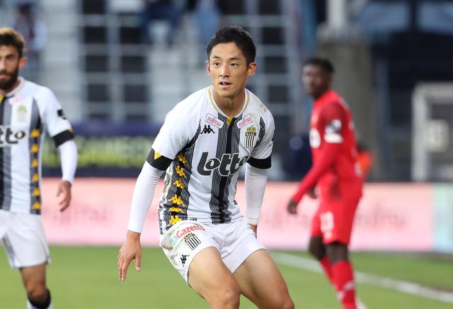 画像: 森岡亮太は文字通りチームの中心の一人として活躍中(写真◎Getty Images)