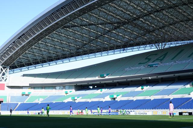 画像: 観客のいない埼玉スタジアム。準決勝を戦った両チームの選手は雰囲気に慣れたはずだ(写真◎小山真司)