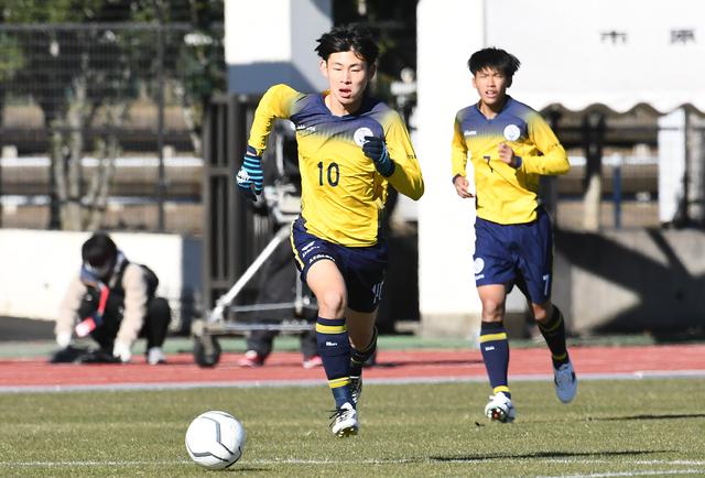 画像: 笠井 佳祐 関東一 3年/FW 1回戦:関東一 4-0 山辺