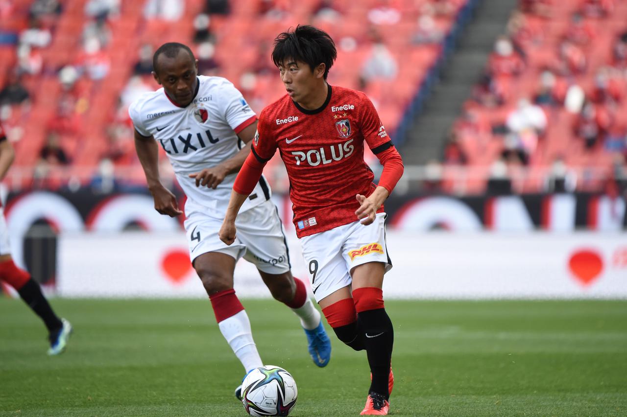 画像 : 1番目の画像 - 【写真】今季初先発で大きな働きを見せた武藤雄樹。指揮官もそのプレーを称賛した（写真◎J.LEAGUE） - サッカーマガジンWEB