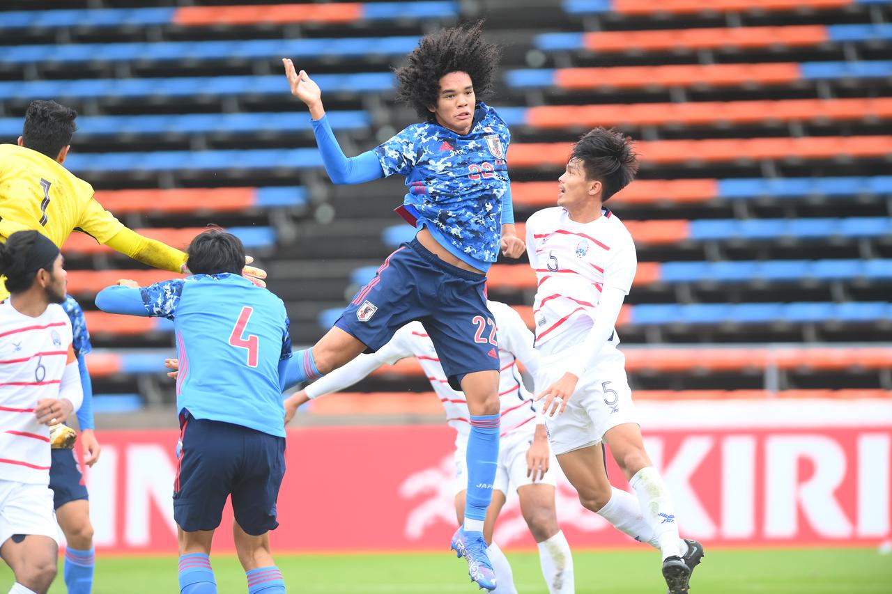 画像 : 2番目の画像 - 【写真】昨年10月のAFC U23アジア杯予選で日本はカンボジアと香港に勝利を収め、予選突破を決めた（写真◎山口高明） - サッカーマガジンWEB