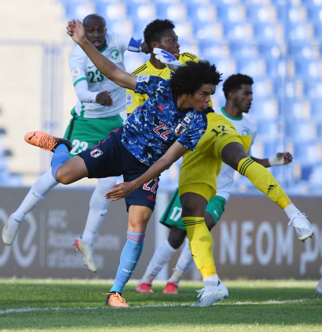 画像 : 2番目の画像 - 【写真】厳しい暑さの中でサウジアラビアと対戦したU-21日本代表（写真◎AFC） - サッカーマガジンWEB