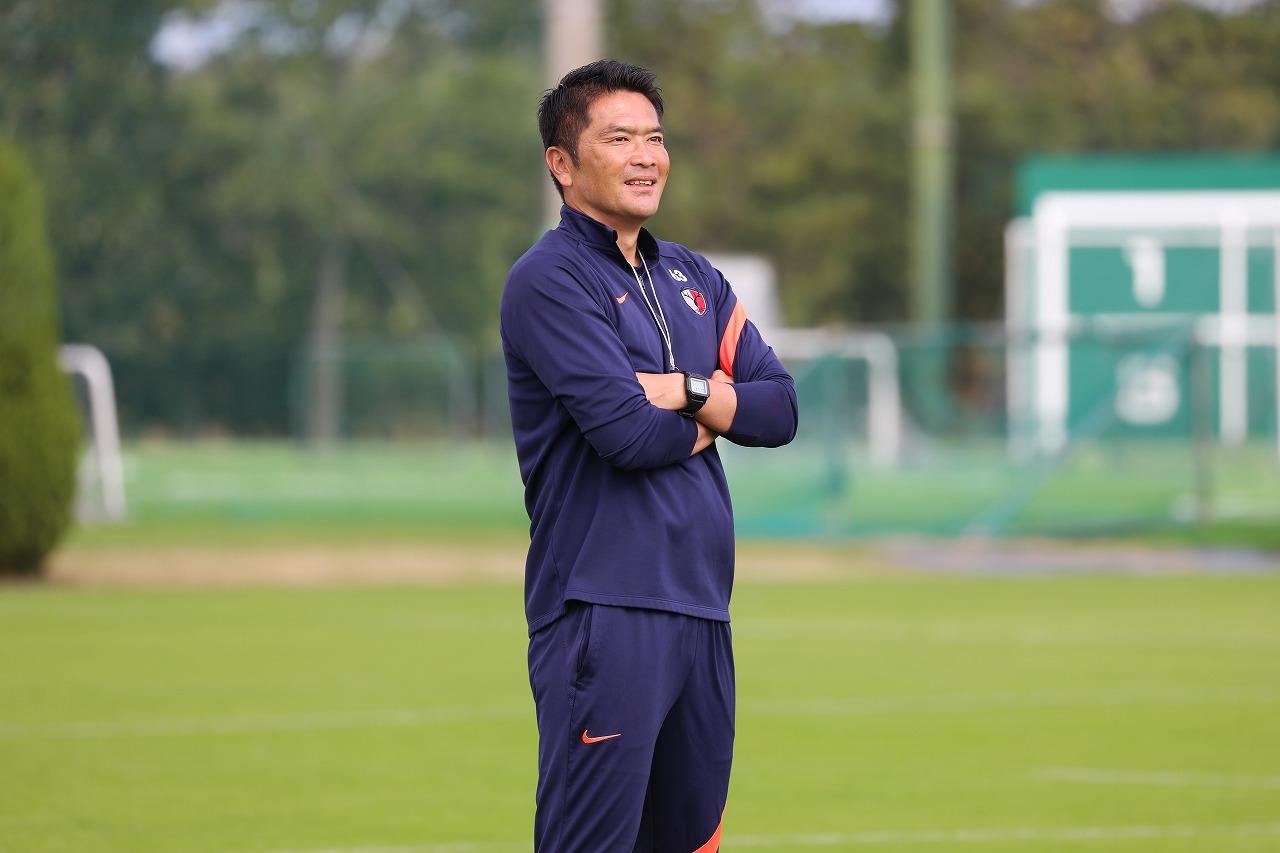 6月6日、オンライン取材に応じた鹿島アントラーズの岩政大樹監督（写真