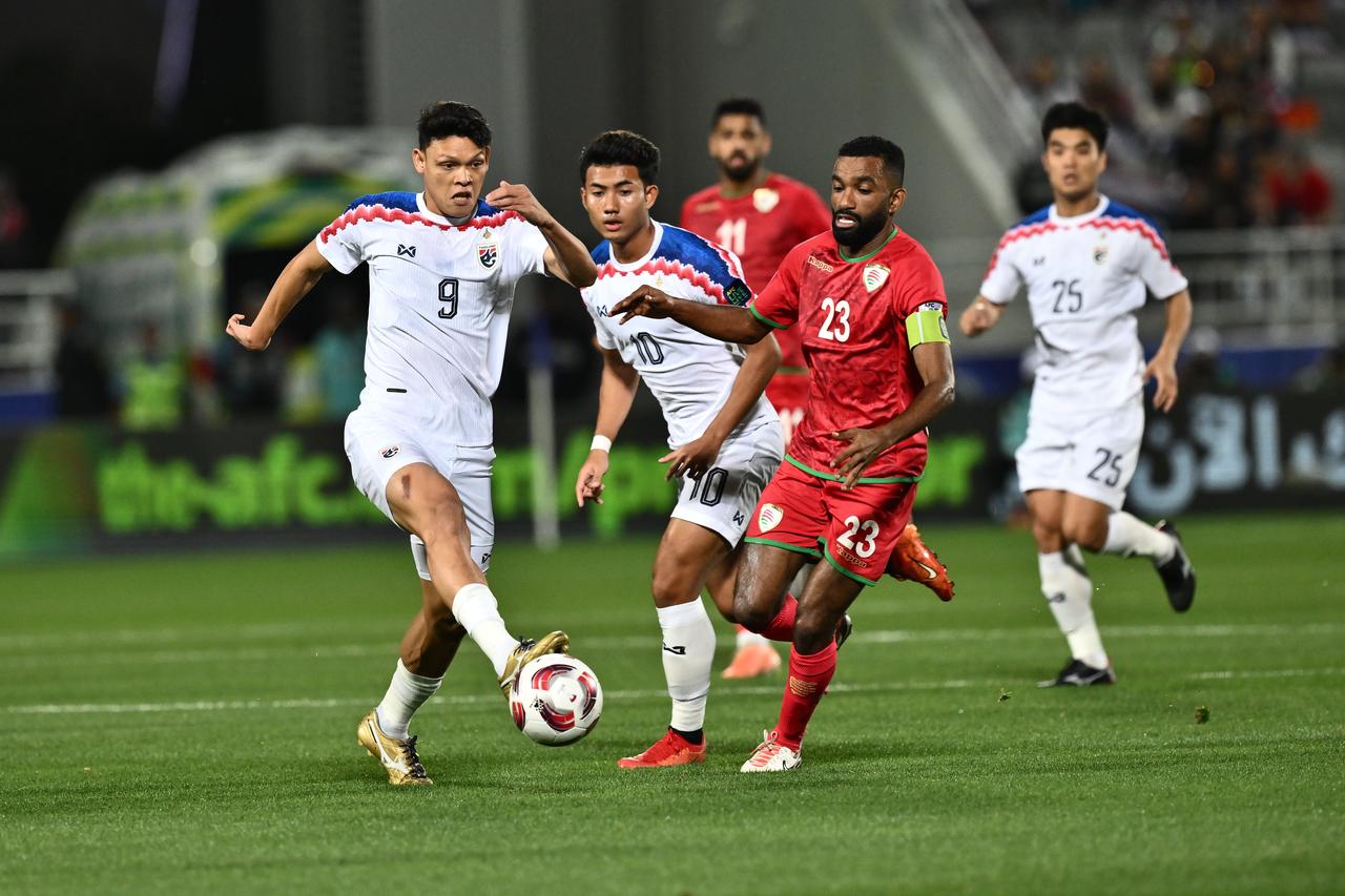 【アジアカップ】石井正忠監督率いるタイが賢く戦ってオマーンとドロー。16強に前進！「最終的には勝ち点1を取りにいった」 (2/2