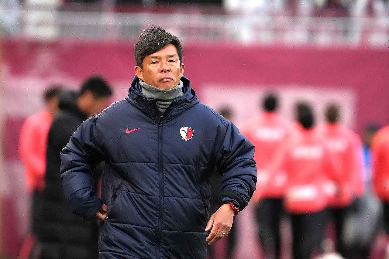 画像 : 1番目の画像 - 鹿島アントラーズの鬼木達監督（写真◎Getty Images） - サッカーマガジンWEB