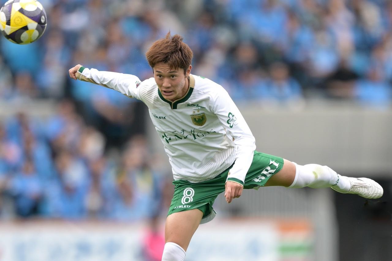 【東京V】「きれいじゃなくてもいい」齋藤功佑がいますぐ修正したい「順番」とは - サッカーマガジンWEB