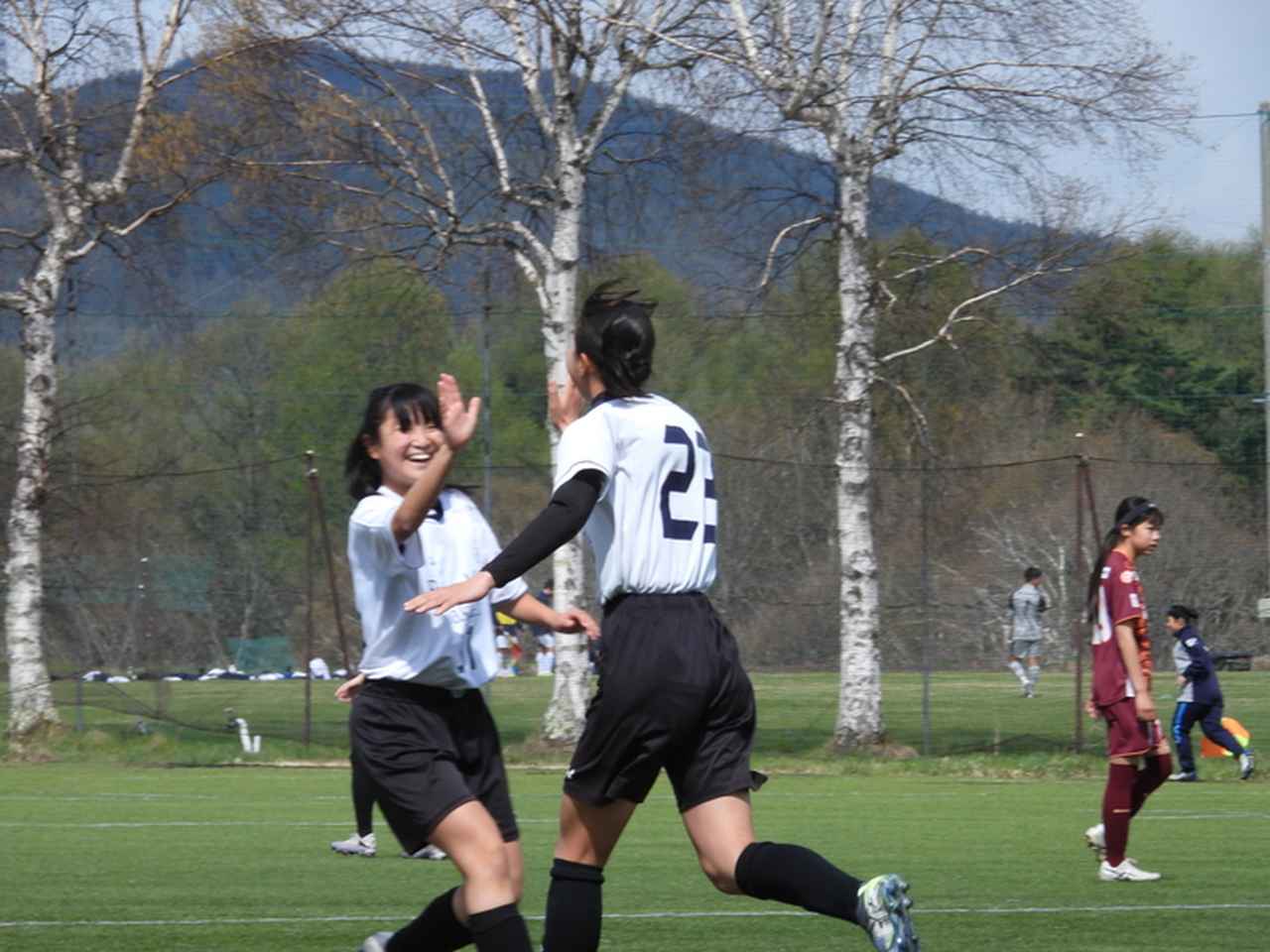 Images : 3番目の画像 - 【大会2日目フォトギャラリー】第38回サッカーマガジンカップ全国レディース大会 - サッカーマガジンWEB