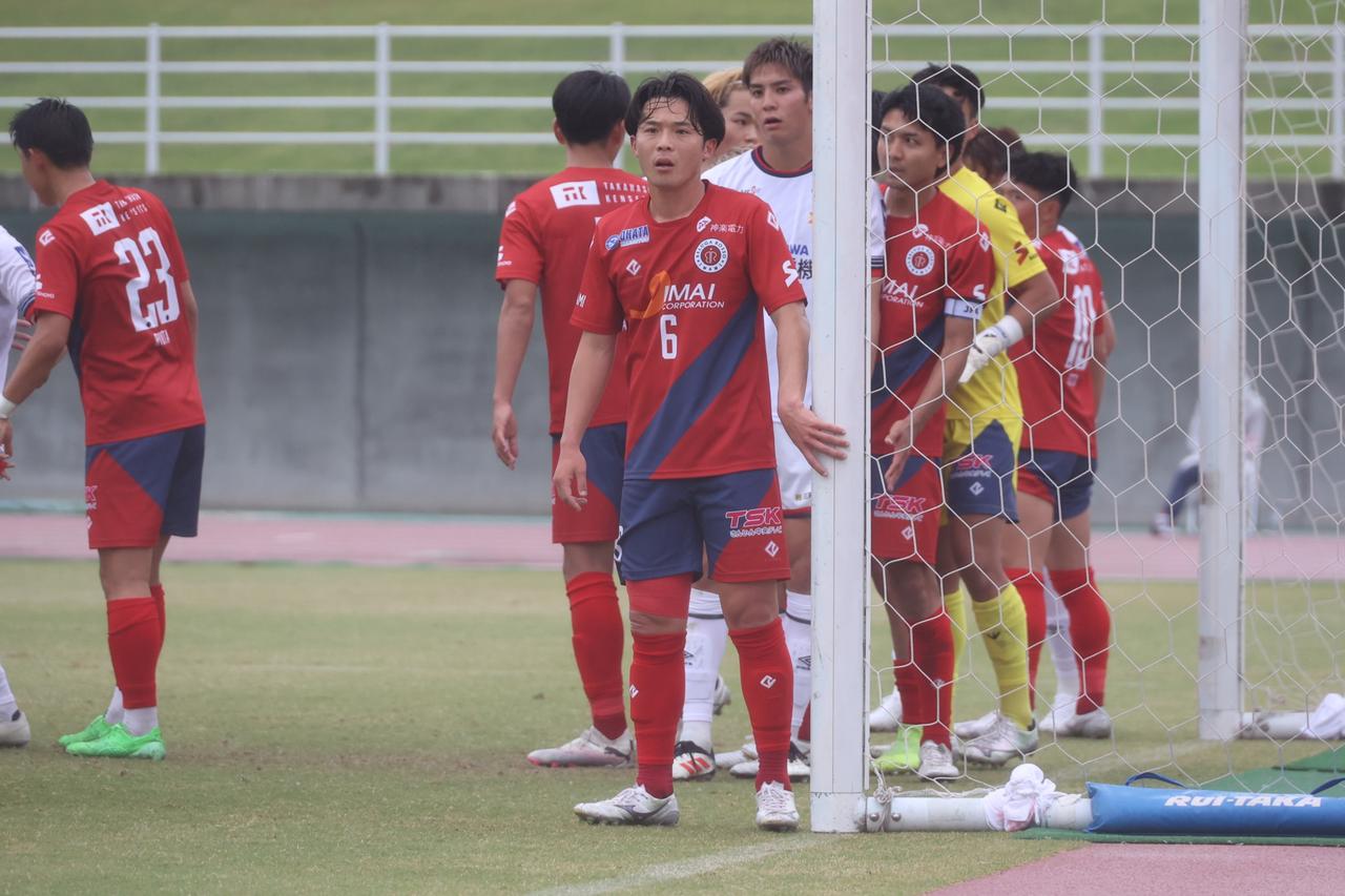画像 : 5番目の画像 - 【写真】米子北高3年時はキャプテンを務め、高校選手権予選決勝ではハットトリックの活躍を見せた林。ベルガロッソいわみでの貢献を期している（写真◎石倉利英） - サッカーマガジンWEB