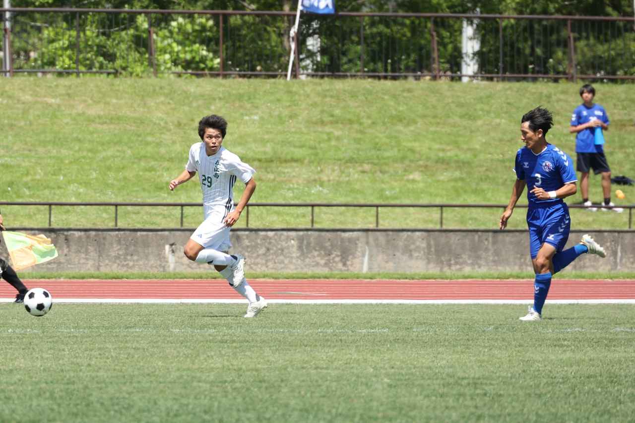 画像 : 19番目の画像 - 【写真】明誠高（青）と大社高（赤）、開星高（青）と出雲高（エンジ）、立正大淞南高（黄）と益田東高（緑）、出雲工高（青）と松江南高（白）が対戦したインターハイ島根県予選準々決勝（写真◎石倉利英） - サッカーマガジンWEB
