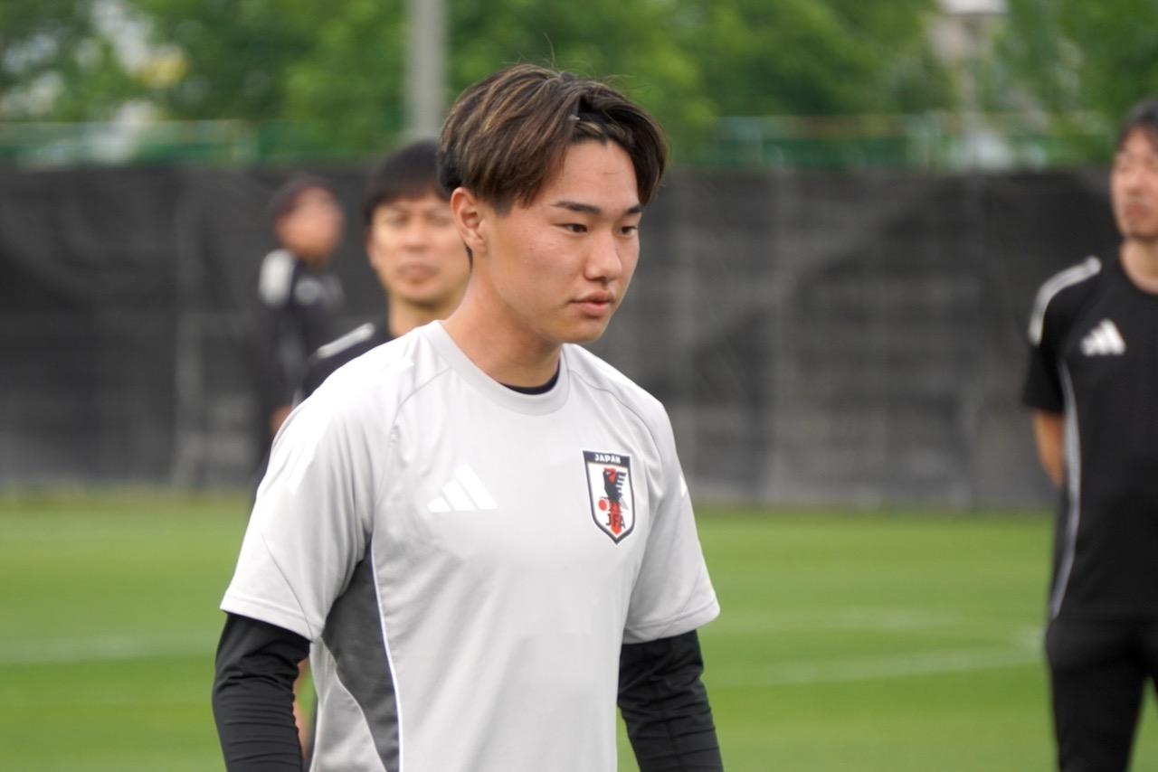 【日本代表】三戸舜介は「自分も負けていられない」の刺激を得て、パワーショットで差をつける - サッカーマガジンWEB