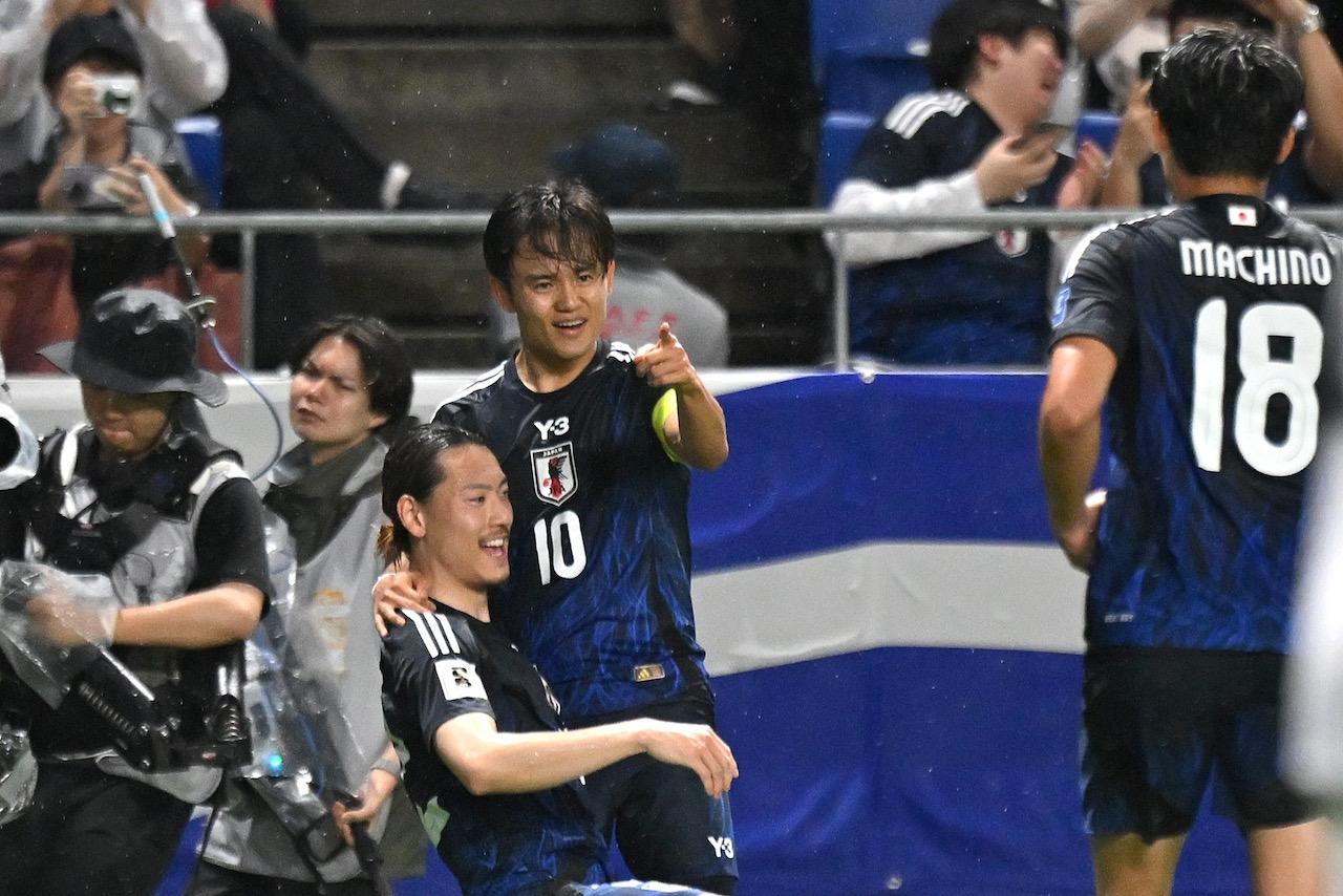 【aH Ha】24-25年 日本代表 久保 150×1点 160×2点 W杯に導いた衝撃ゴール！24歳の誕生日を迎えたサッカー日本代表