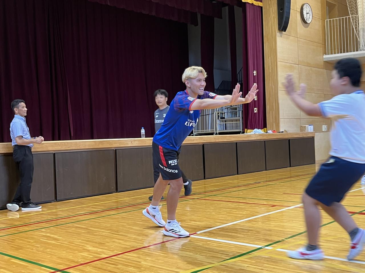 画像 : 3番目の画像 - 画像一覧◎様々なレクリエーションを行い、交流した（写真◎FC東京） - サッカーマガジンWEB