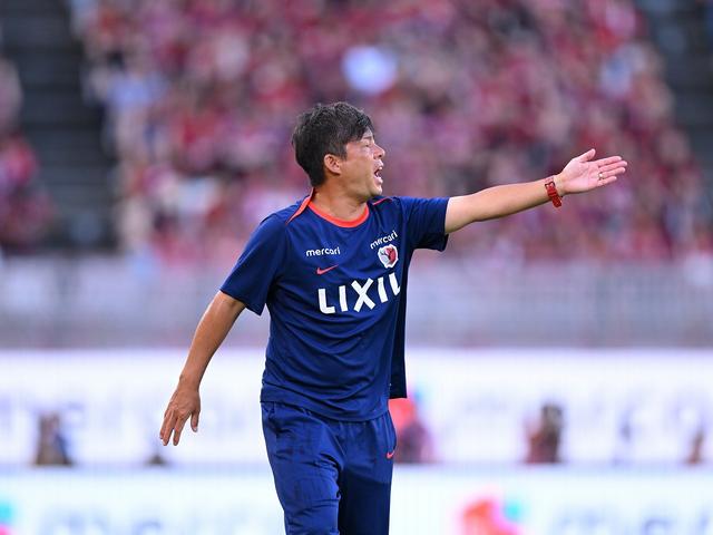 鹿島アントラーズ ジャージ 17番 サイズO 鬼木達選手 鹿島アントラーズ ジャージ 17番 サイズO 鬼木達選手 ウェア