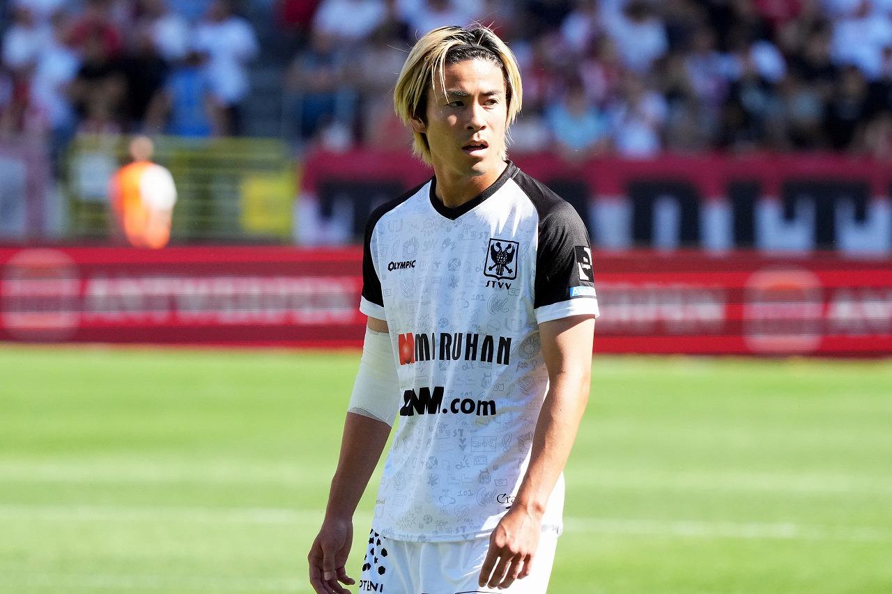 画像 : 1番目の画像 - ベルギーのシントトロイデンから加入した小川諒也（写真◎Getty Images） - サッカーマガジンWEB