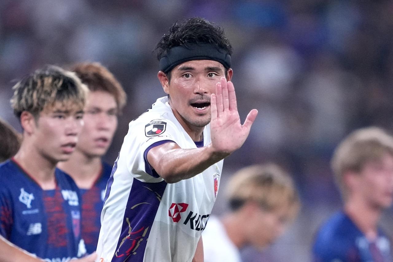 【京都】鈴木義宜がエアポケットにダイブ！「サンガ初」ゴールで「もっともっと」の欲は止めない！ - サッカーマガジンWEB