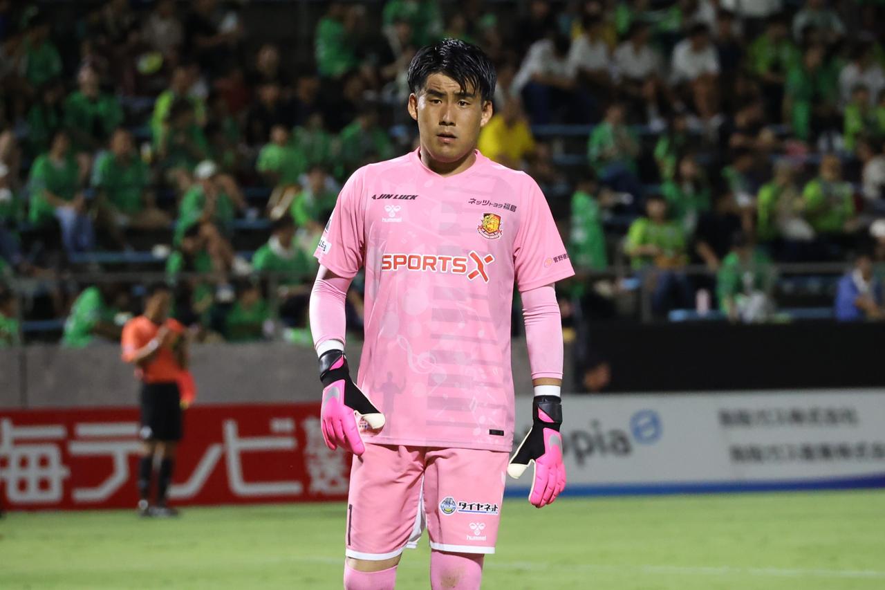 福島】GK上田智輝がピンポイントのパントキックで電光石火の先制点を
