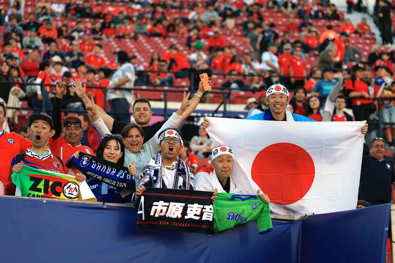 画像 : 3番目の画像 - 【写真一覧】若き日本代表が大会初戦で躍動！ - サッカーマガジンWEB