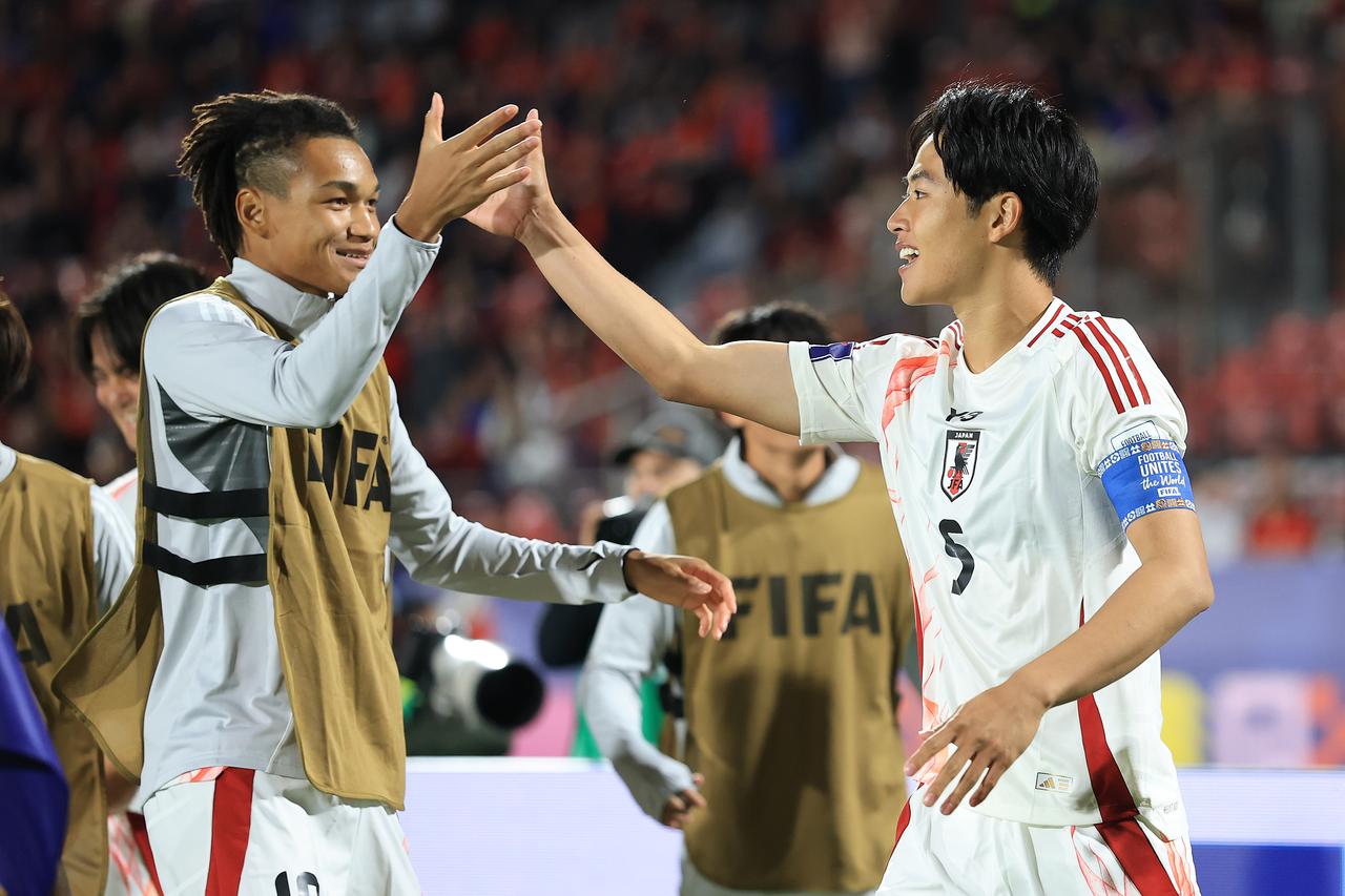 画像 : 7番目の画像 - 【写真一覧】重圧を跳ね除け、開催国チリを撃破した若き日本代表 - サッカーマガジンWEB