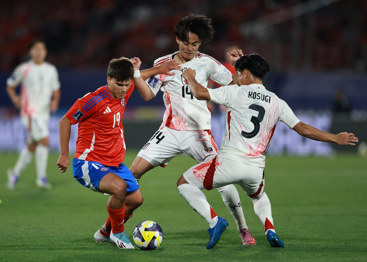 画像 : 3番目の画像 - 【写真一覧】重圧を跳ね除け、開催国チリを撃破した若き日本代表 - サッカーマガジンWEB