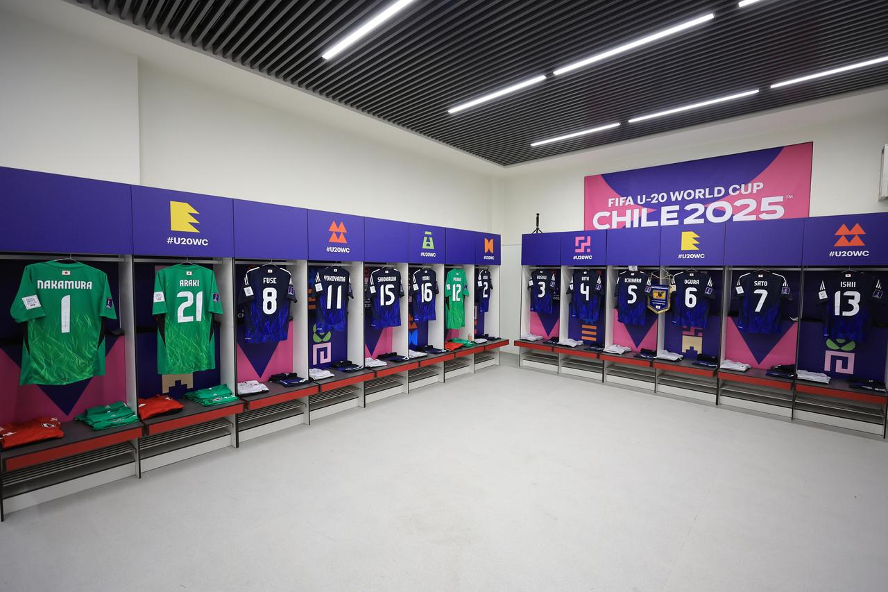 画像 : 2番目の画像 - 【写真】フランス戦に向けた日本のロッカールームや試合前の様子（写真◎Getty Images） - サッカーマガジンWEB