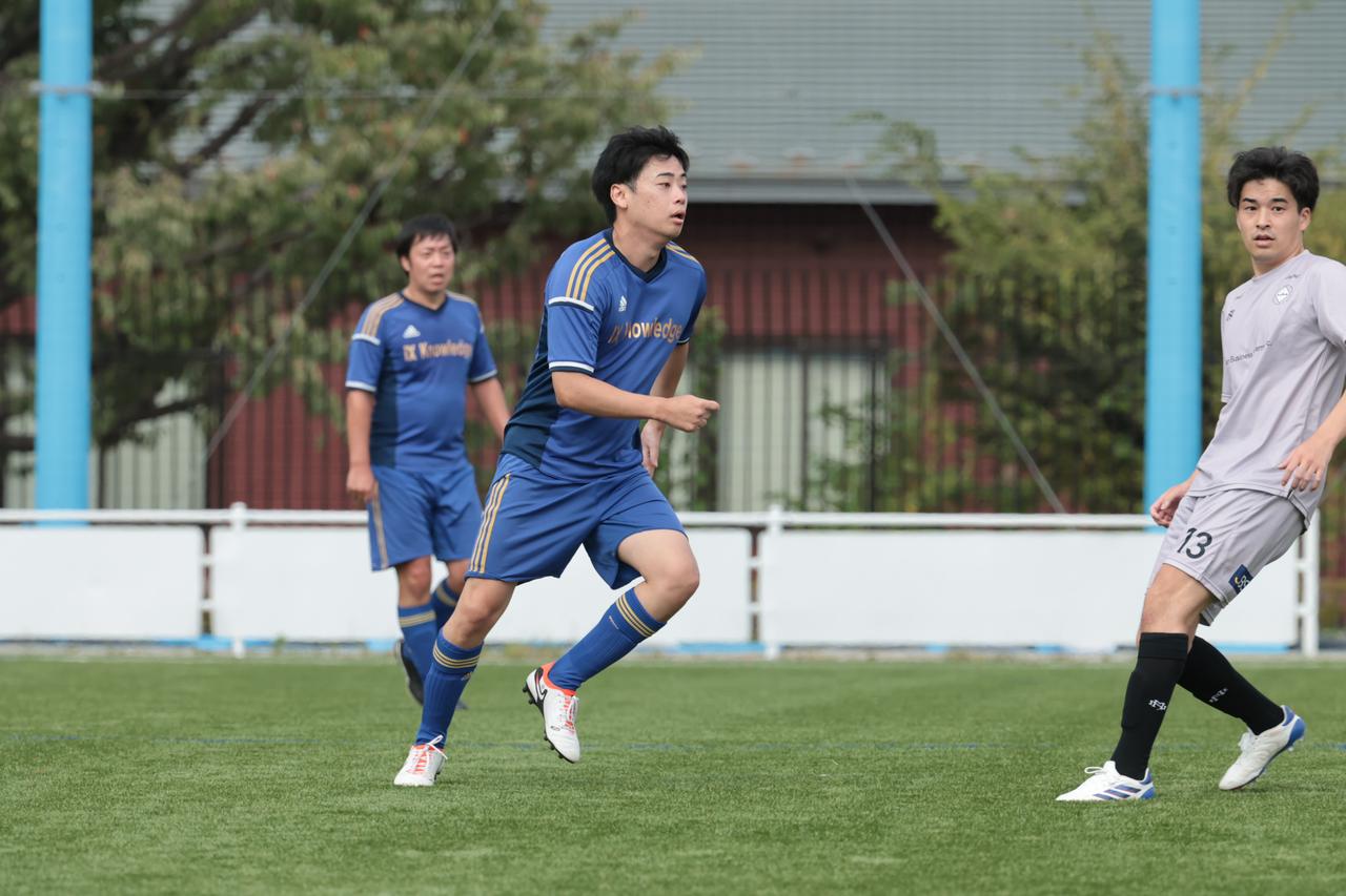 画像: IKIの中村修也は自ら得たPKを沈め、先制点をマークした（写真◎藤井勝治）