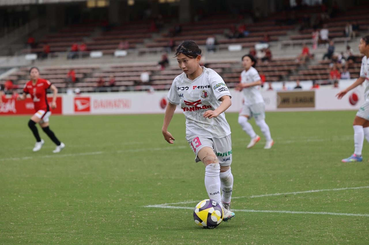 画像 : 18番目の画像 - 【写真】浦和がホームで4得点の快勝。C大阪はハーフタイムの選手交代も実らず無得点に抑えられた（写真◎森田将義） - サッカーマガジンWEB