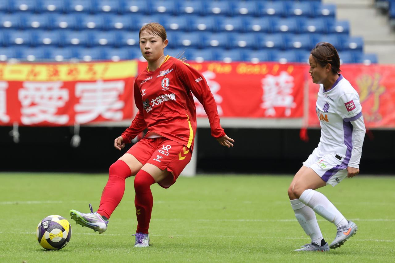 画像 : 10番目の画像 - 【写真】広島がI神戸を下して白星スタートを切ったWEリーグクラシエカップのグループステージ第1節(写真◎森田将義) - サッカーマガジンWEB