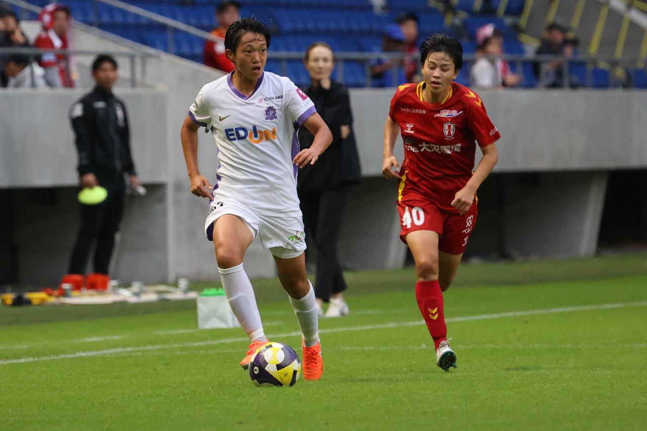 画像 : 21番目の画像 - 【写真】広島がI神戸を下して白星スタートを切ったWEリーグクラシエカップのグループステージ第1節（写真◎森田将義） - サッカーマガジンWEB