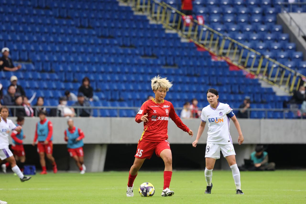 画像 : 19番目の画像 - 【写真】広島がI神戸を下して白星スタートを切ったWEリーグクラシエカップのグループステージ第1節（写真◎森田将義） - サッカーマガジンWEB