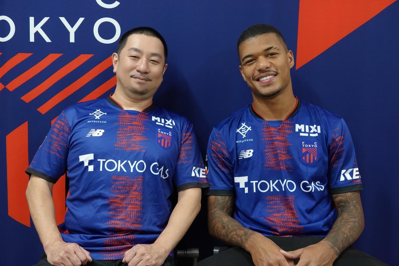 画像 : 3番目の画像 - 【写真】マルセロ・ヒアンとレイザーラモンRGの仲良し2ショット！（写真◎FC東京） - サッカーマガジンWEB